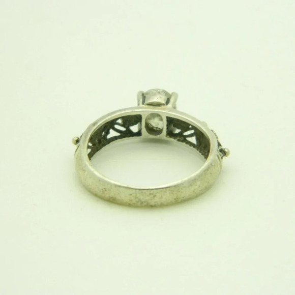 Sterling Silver .925 1.5 Carat Oval CZ Solitaire - Picture 4 of 4